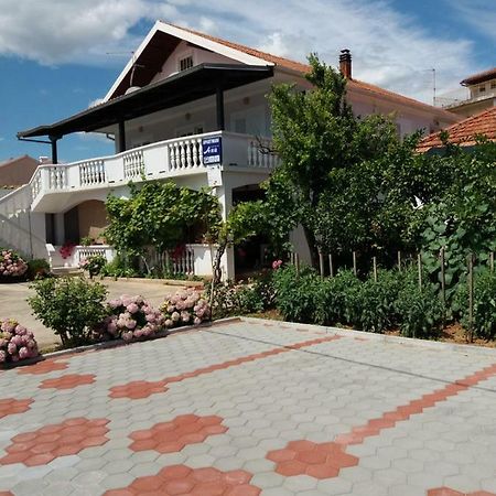 Apartmani Ana Bibinje Ngoại thất bức ảnh