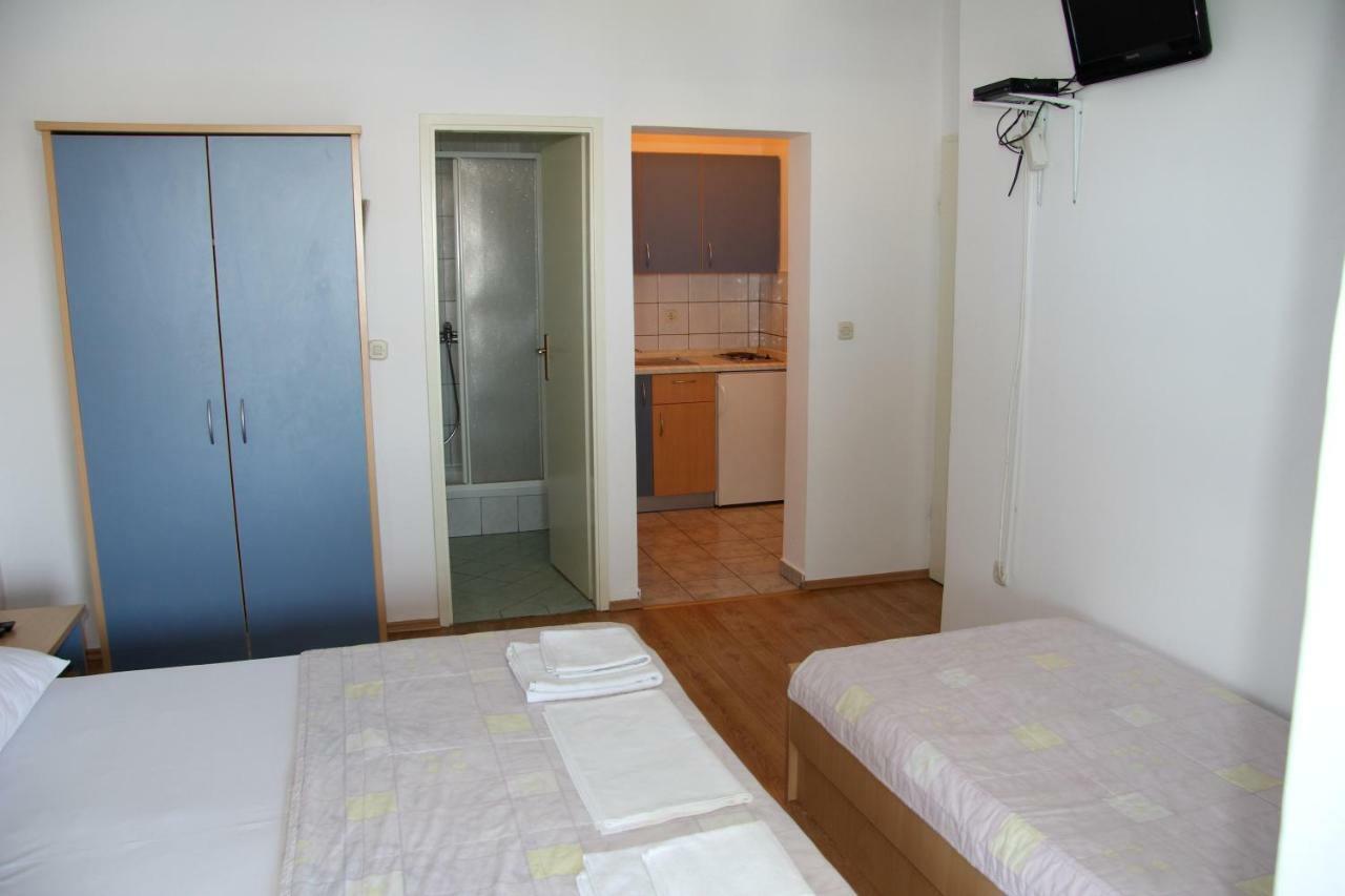 Apartmani Ana Bibinje Ngoại thất bức ảnh