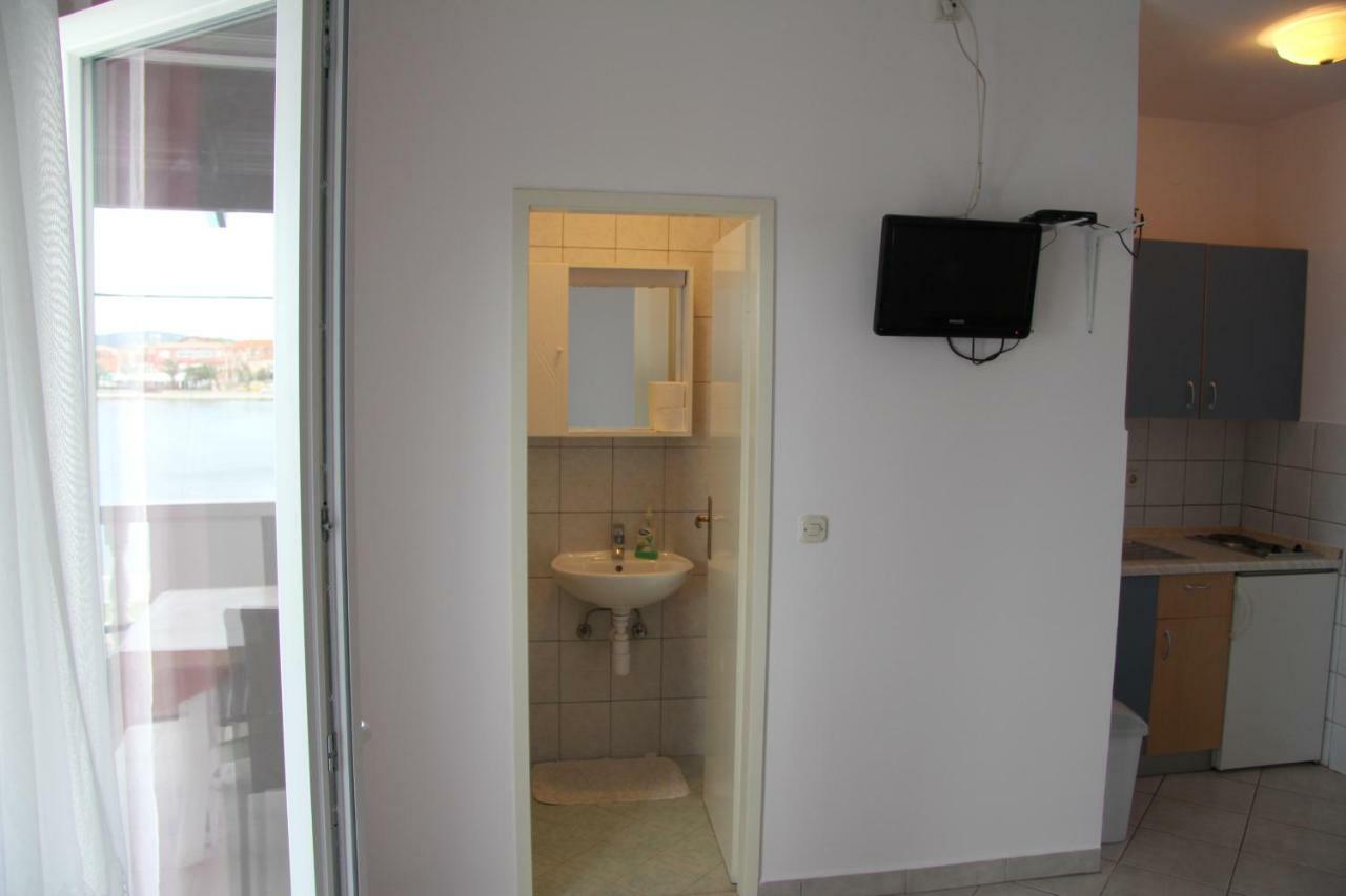 Apartmani Ana Bibinje Ngoại thất bức ảnh