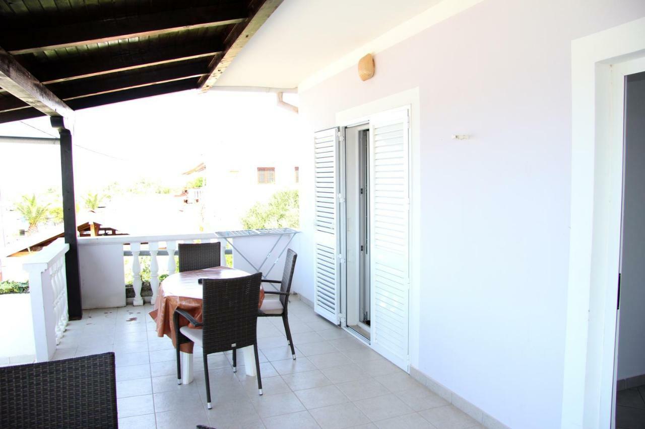 Apartmani Ana Bibinje Ngoại thất bức ảnh