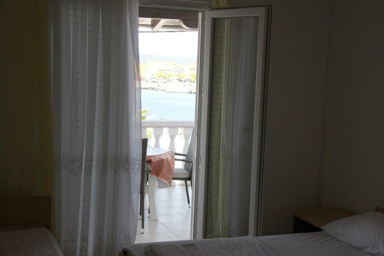 Apartmani Ana Bibinje Ngoại thất bức ảnh